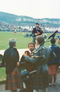 Michael Grey, Argllshire Gathering, 1991. Foreground, L-R: Jim McGillivray, Bruce Gandy, Peter Aumonier